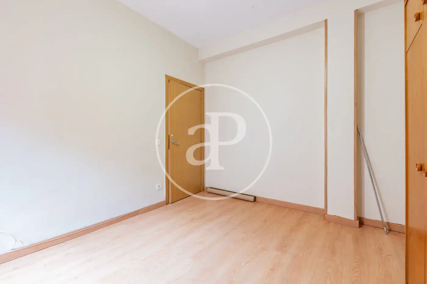 Bedroom of Flat for sale in Madrid  with Heating, Terrace and Storage room