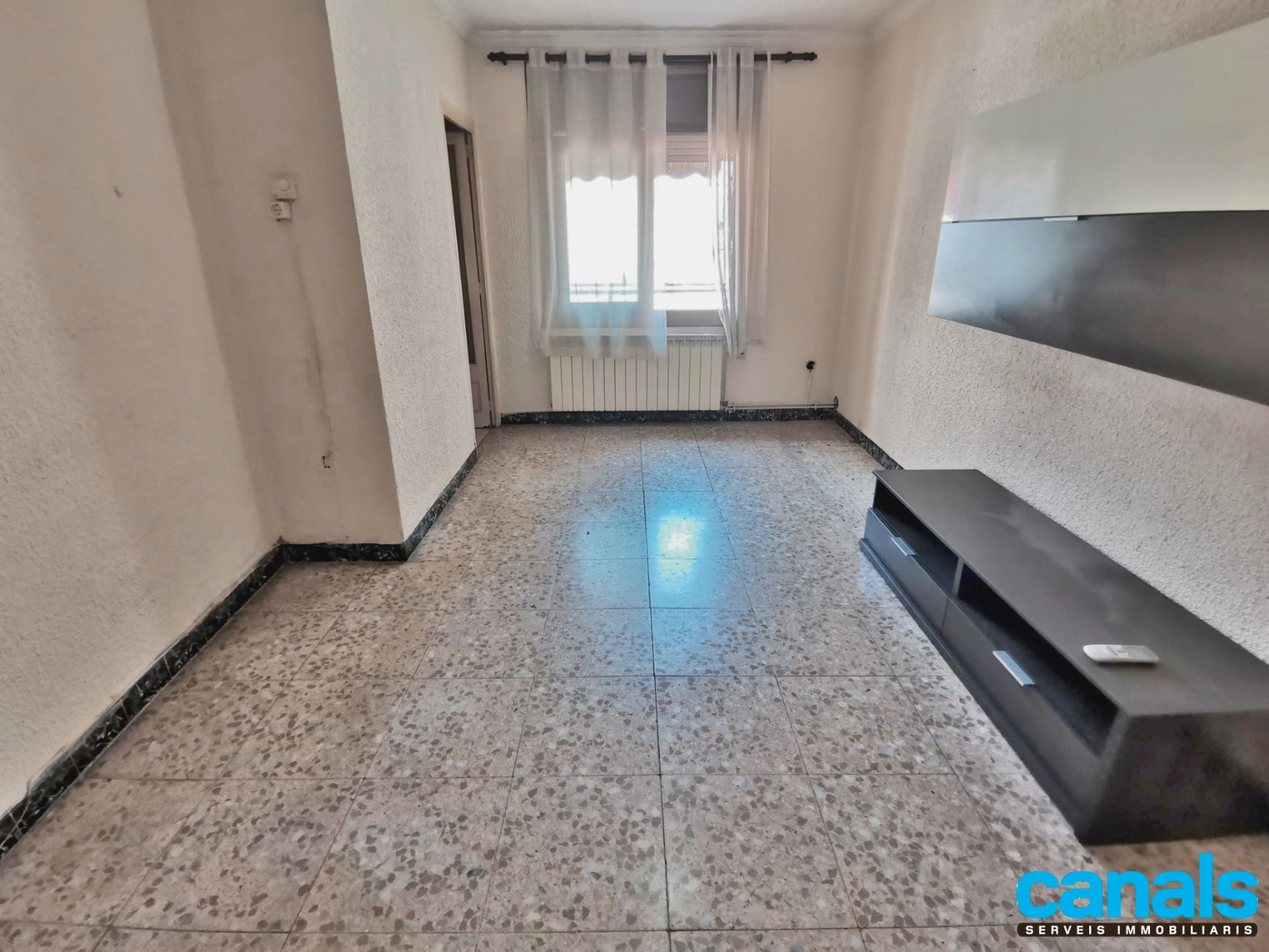 Sala d'estar de Casa o xalet en venda en Cerdanyola del Vallès amb Calefacció