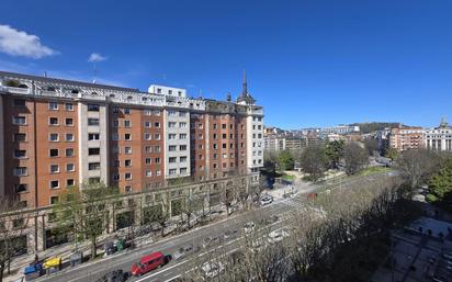 Vista exterior de Pis de lloguer en Donostia - San Sebastián  amb Calefacció