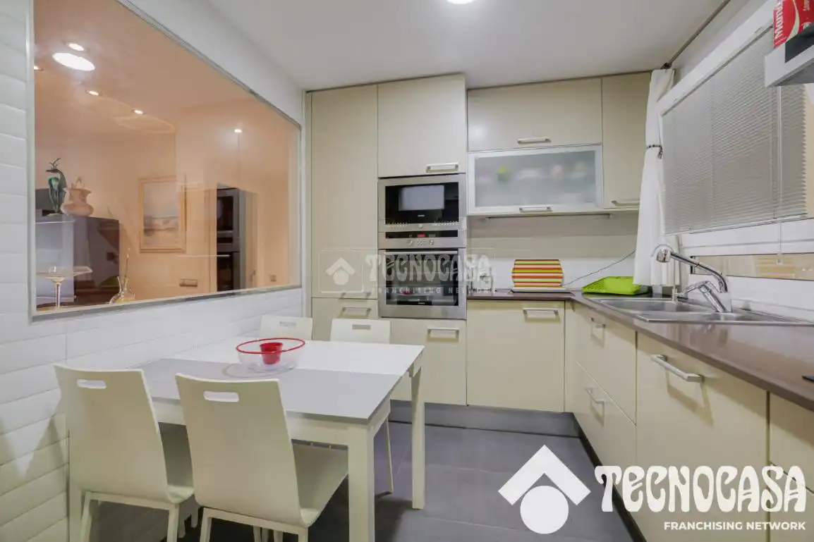 Cocina de Piso en venta en Barcelona con Aire acondicionado, Parquet y Terraza