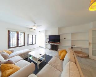 Living room of Single-family semi-detached for sale in Algarrobo  with Furnished and Community pool