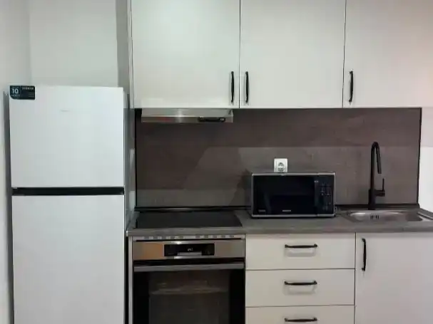 Kitchen of Flat for rent in  Madrid Capital  with Air Conditioner