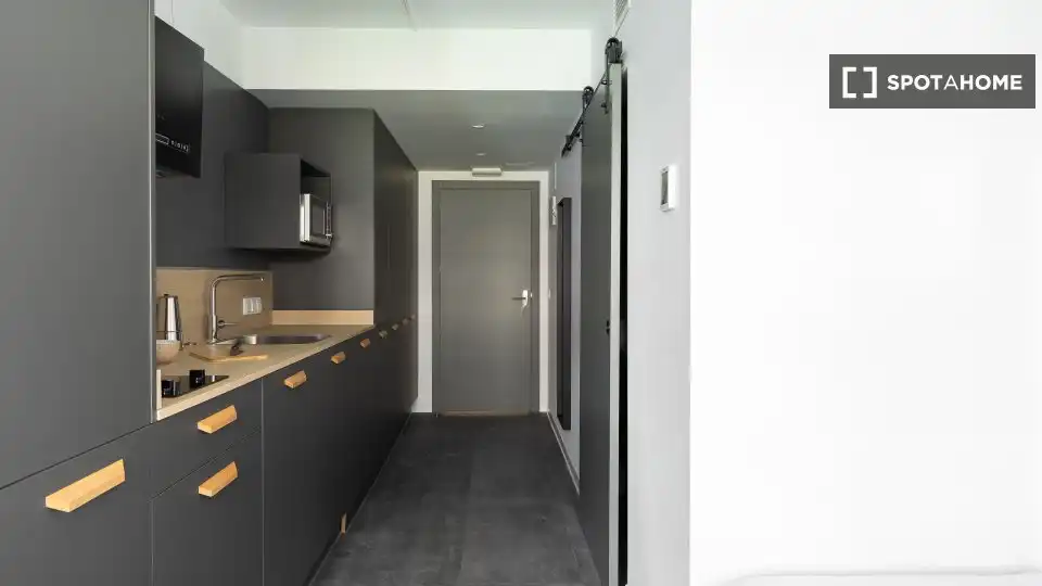 Cocina de Piso de alquiler en Valencia con Aire acondicionado, Calefacción y Amueblado