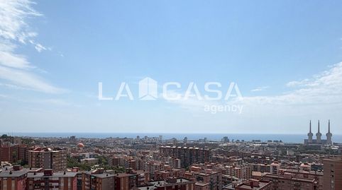 Foto 2 de Piso en venta en Llefià, Badalona