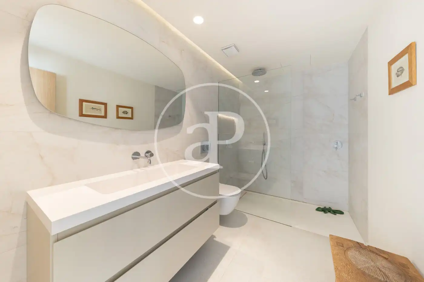 Baño de Piso en venta en  Palma de Mallorca con Aire acondicionado, Calefacción y Terraza