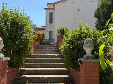 Casa amb balcó en venda a Els Hostalets de Pierola