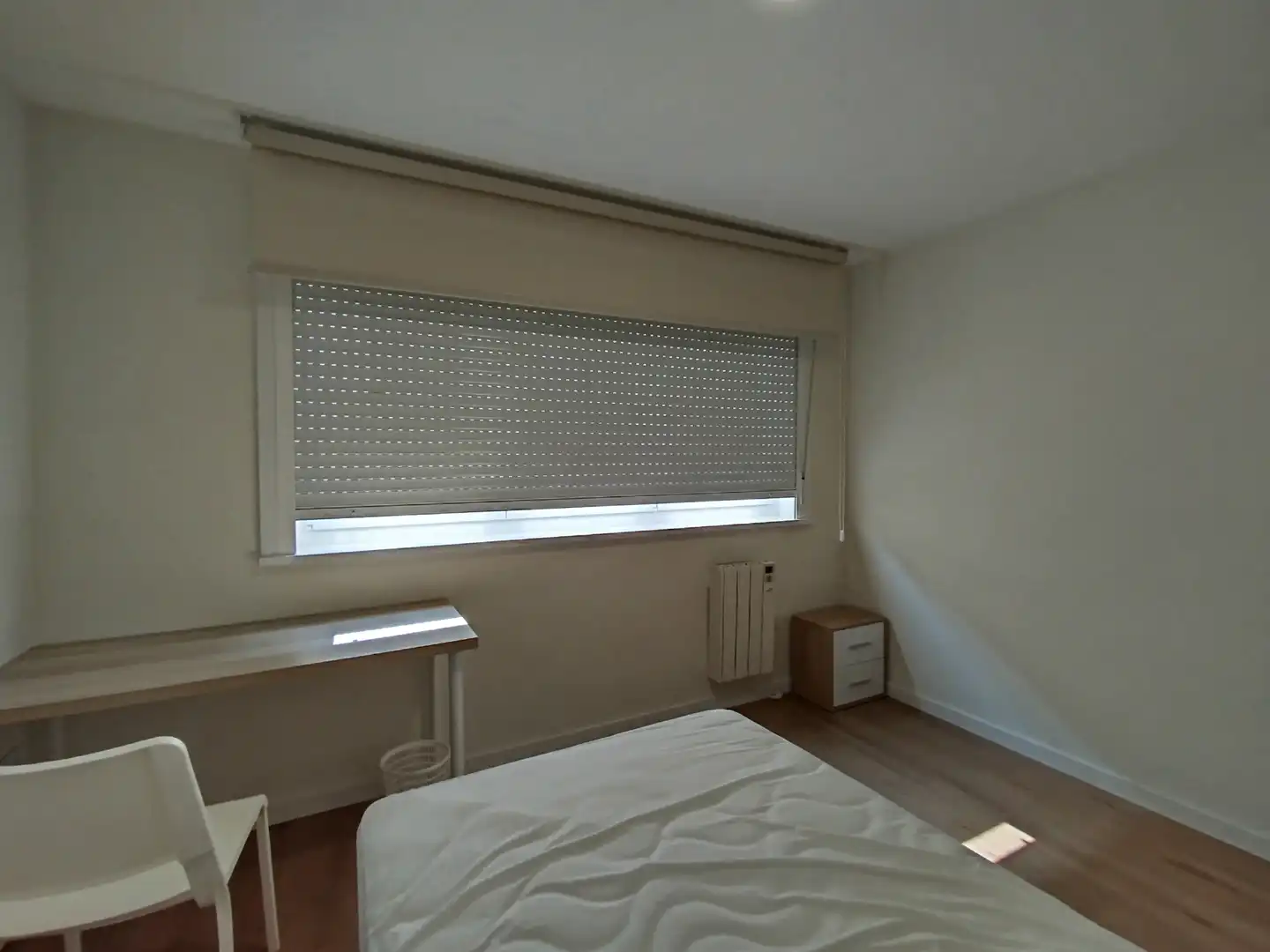 Habitación de Piso de alquiler en A Coruña Capital  con Calefacción, Amueblado y Horno