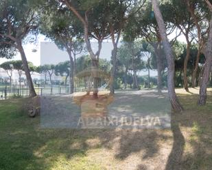 Jardí de Casa adosada en venda en El Portil amb Aire condicionat, Calefacció i Jardí privat