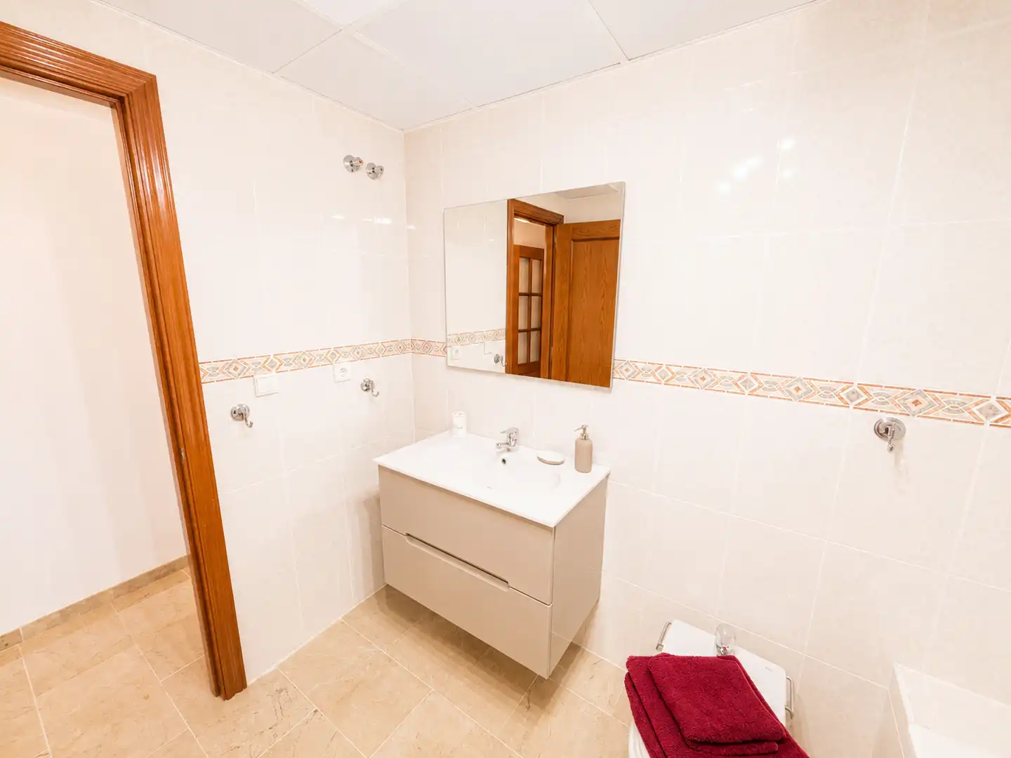 Baño de Piso en venta en Benalmádena con Aire acondicionado, Terraza y Trastero