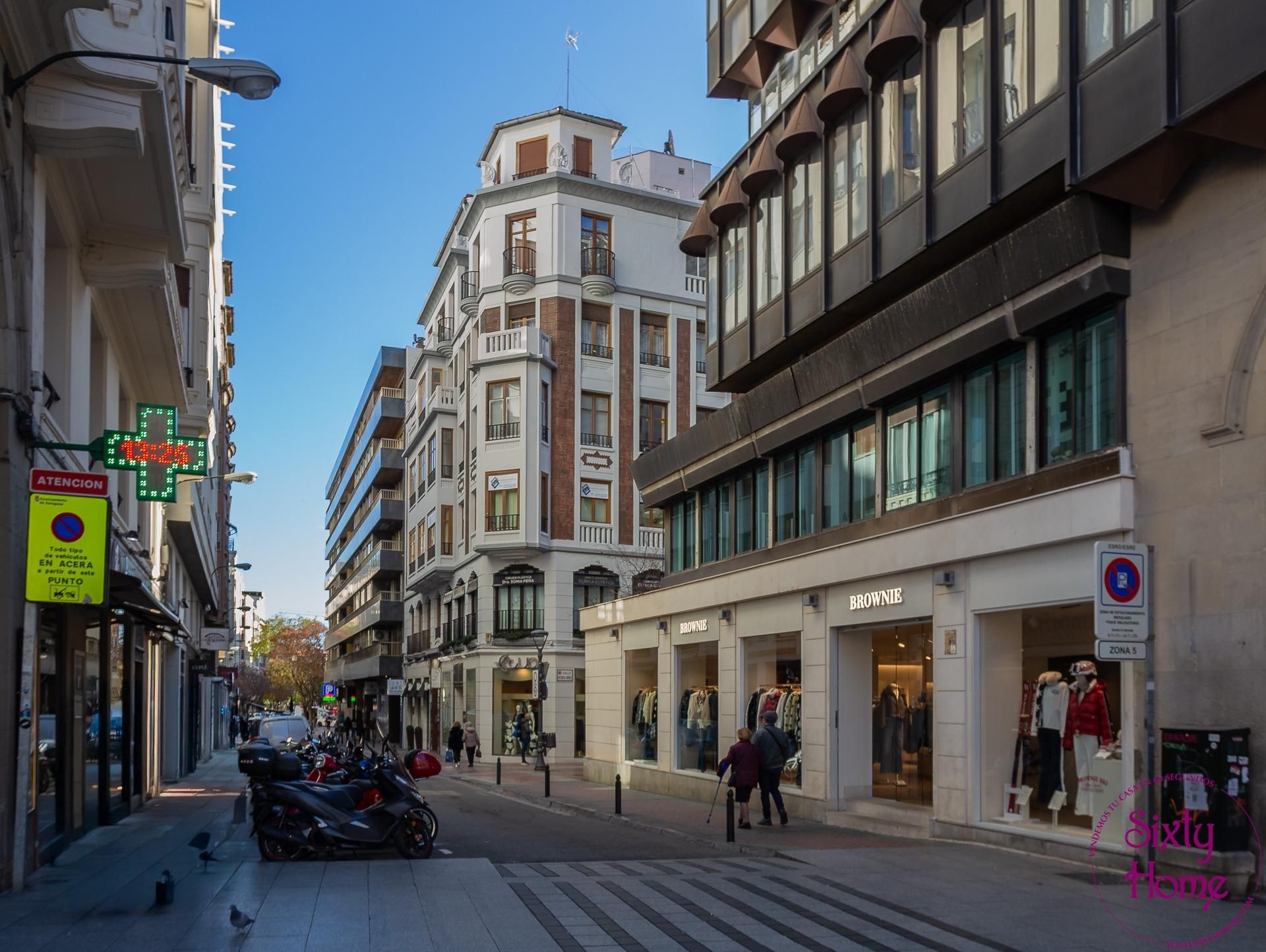 Vista exterior de Pis en venda en  Zaragoza Capital amb Calefacció, Parquet i Terrassa