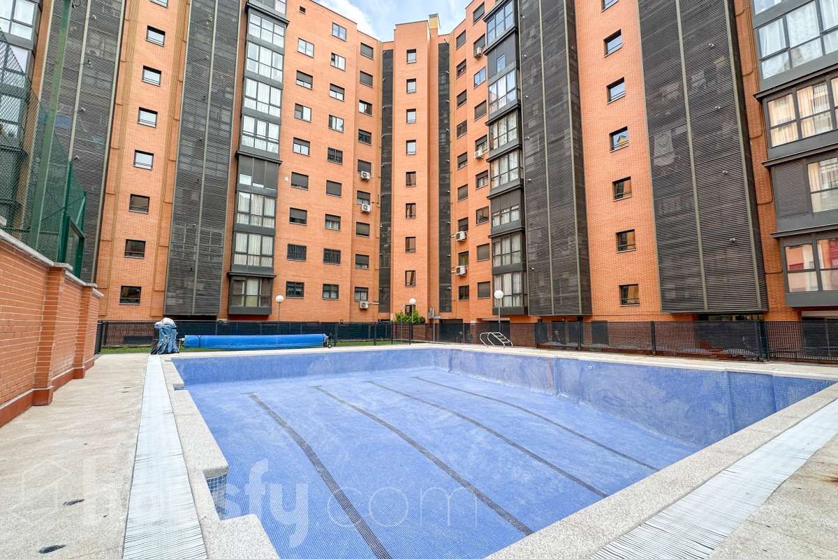 Flat for sale in Cl Maquinilla, Palomeras Sureste
