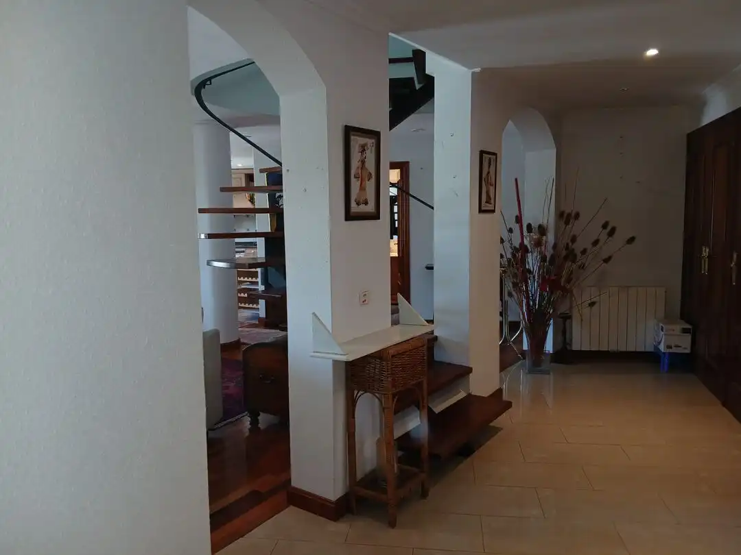 Dúplex en venta en Ezcaray con Calefacción, Piscina y Balcón