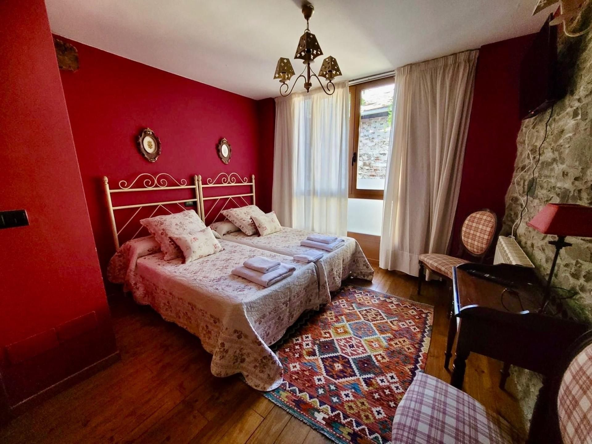 Country homes for sale in Molinaseca