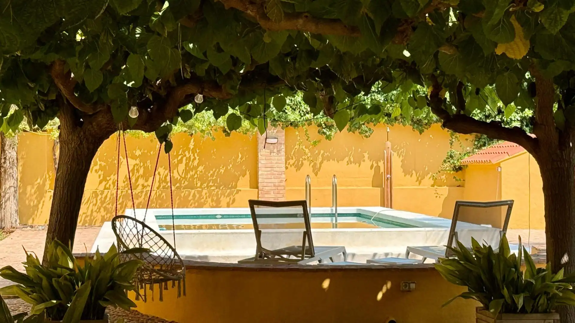 Piscina de Casa o xalet en venda en Alicante / Alacant amb Aire condicionat, Calefacció i Jardí privat
