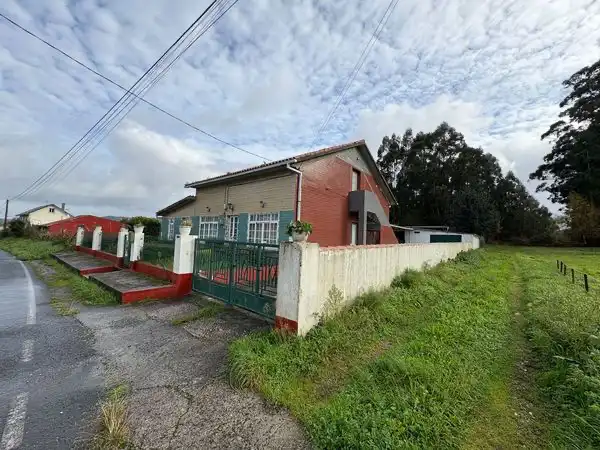 Außenansicht von Haus oder Chalet zum Verkauf in Narón mit Heizung, Privatgarten und Abstellraum