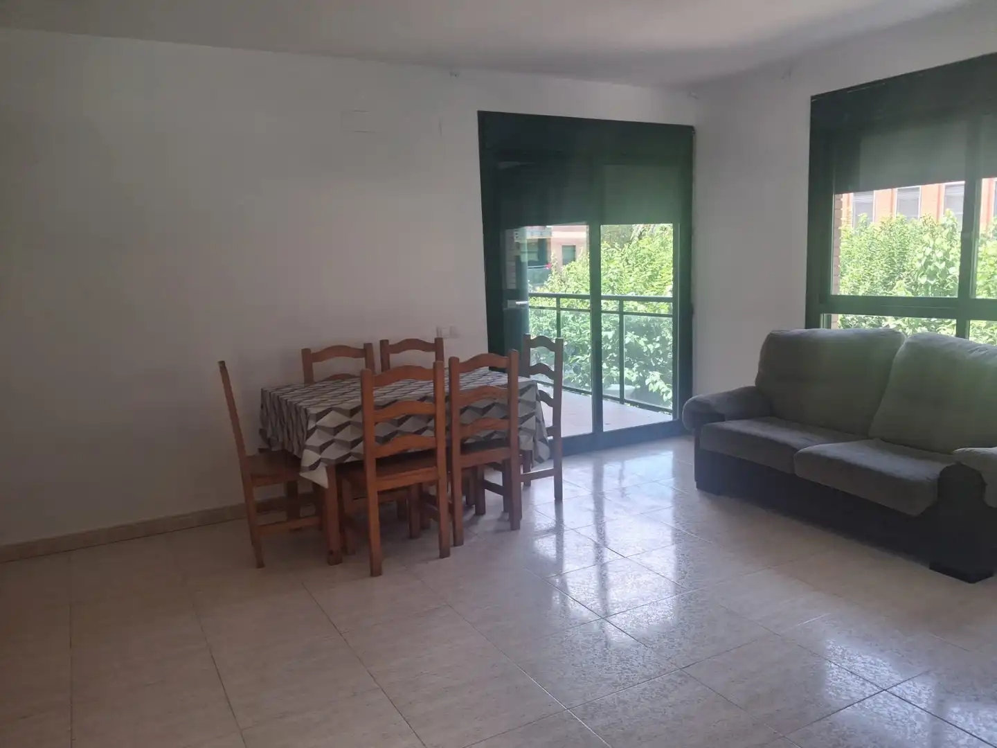Sala de estar de Piso en venta en Benicarló con Terraza, Amueblado y Balcón