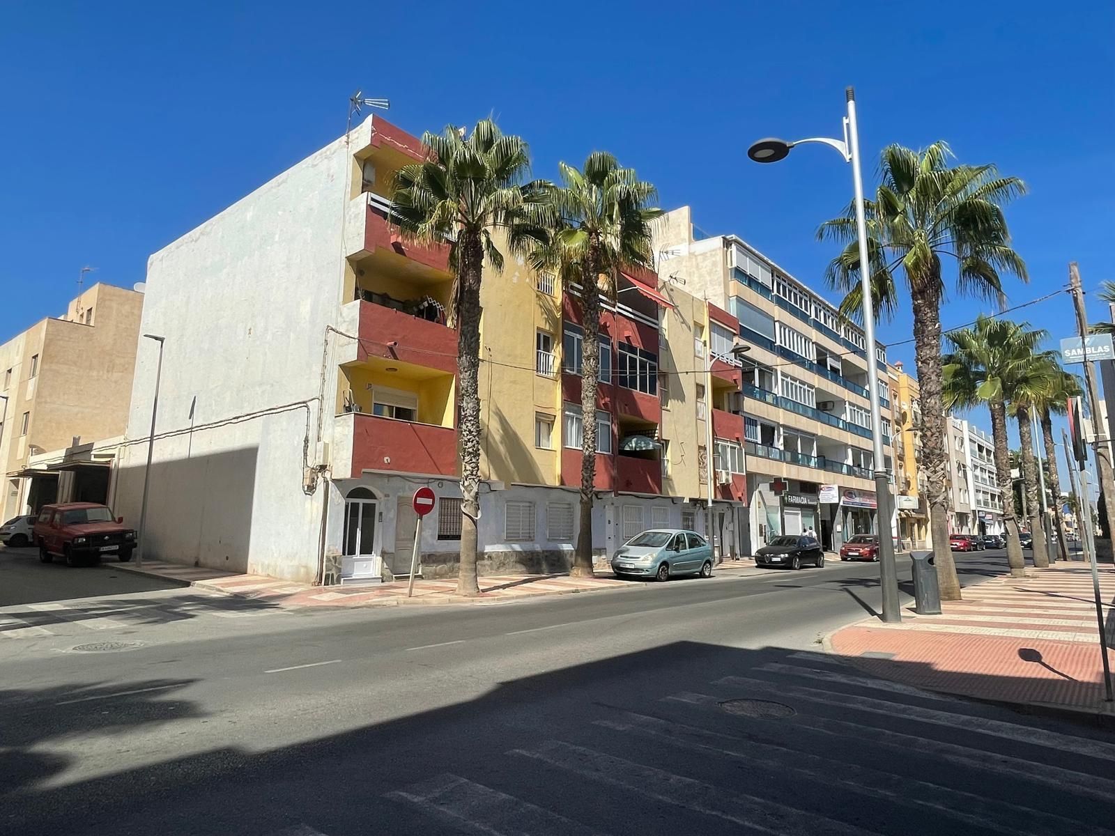 Exterior view of Flat for sale in Roquetas de Mar  with Terrace