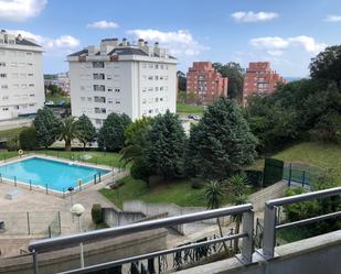 Piscina de Pis de lloguer en Castro-Urdiales amb Calefacció, Jardí privat i Parquet