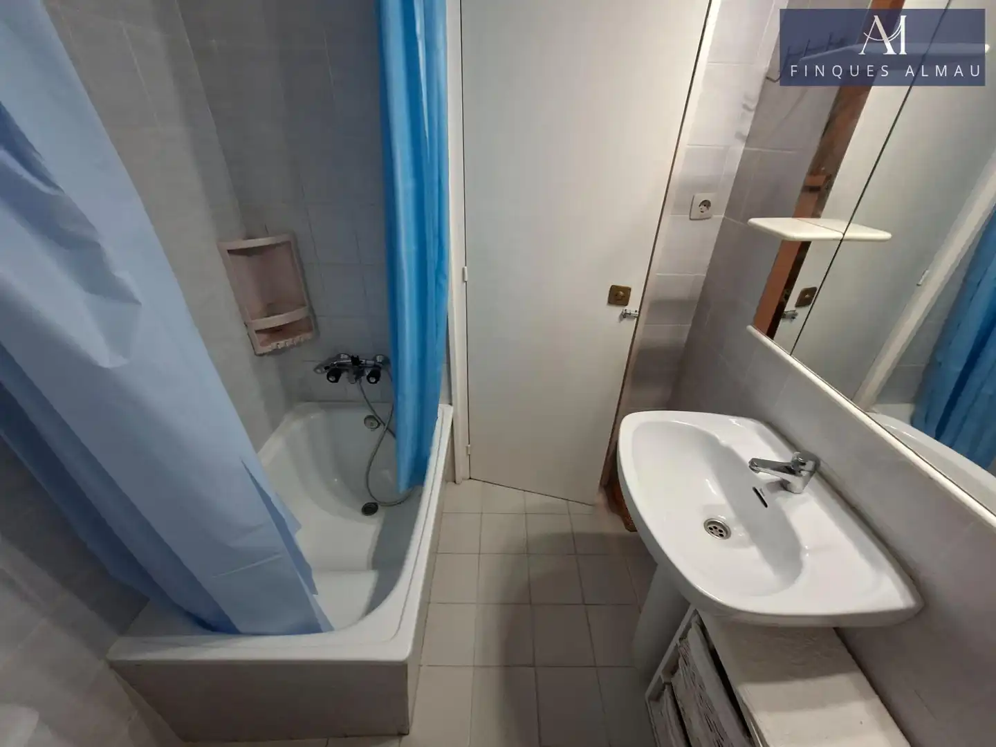 Bathroom of Flat for sale in Sant Pere de Ribes  with Terrace, Storage room and Furnished