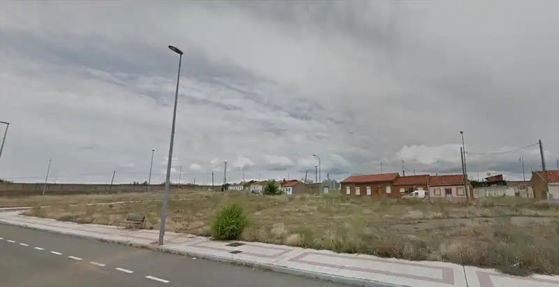 Residencial en venda a DE VENTAS-OESTE - PGOU DE LEON, Las Ventas