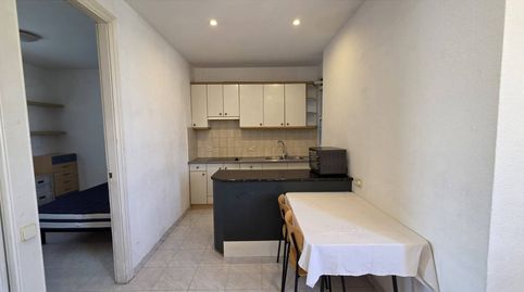 Foto 3 de Piso de alquiler en Calle Pavía, Sants-Badal, Barcelona Capital