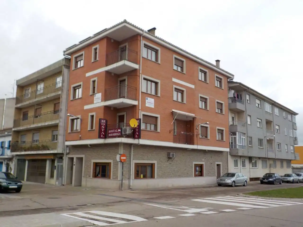Gemischtgenutztes Gebäude zum Verkauf in Calle VICENTE ALEXANDRE, imagen 2