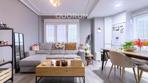 Foto 3 de Piso en venta en Urbi, Basauri