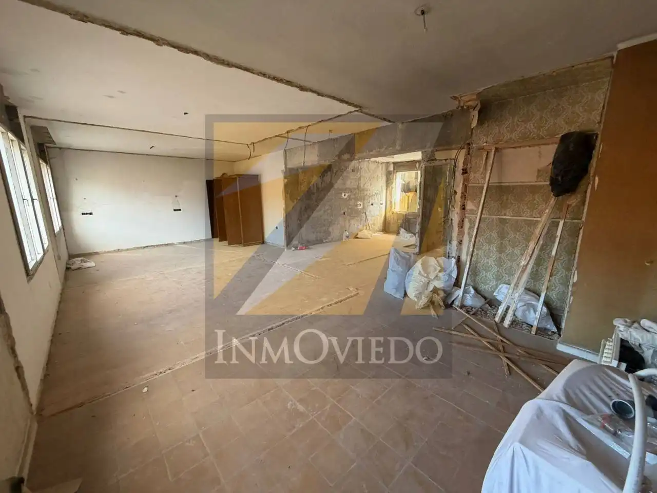 Flat for sale in Oviedo   with Heating