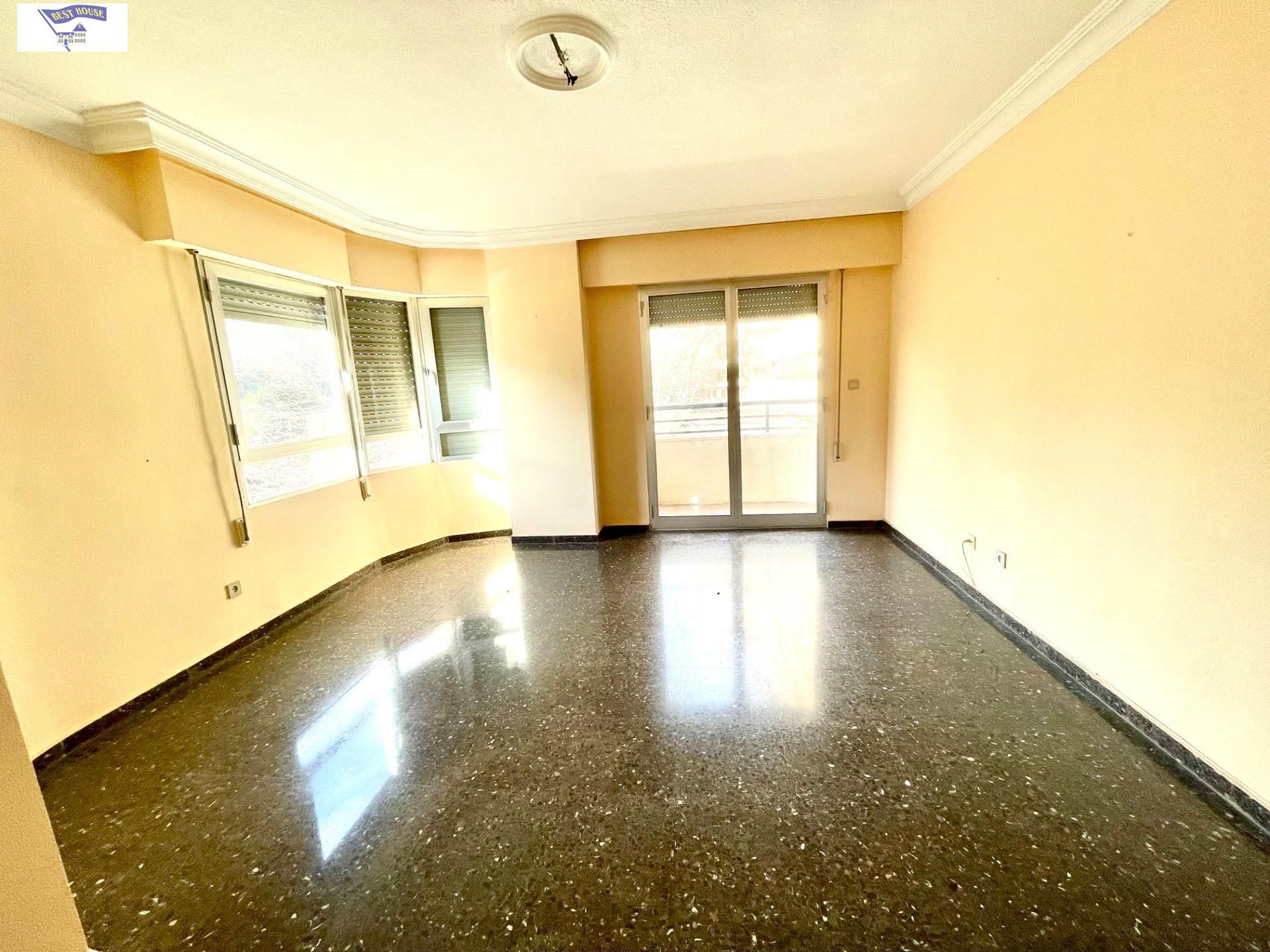 Exterior view of Flat for sale in  Albacete Capital  with Heating, Storage room and Balcony