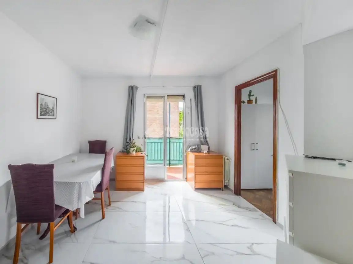 Habitación de Piso en venta en Madrid con Calefacción y Terraza