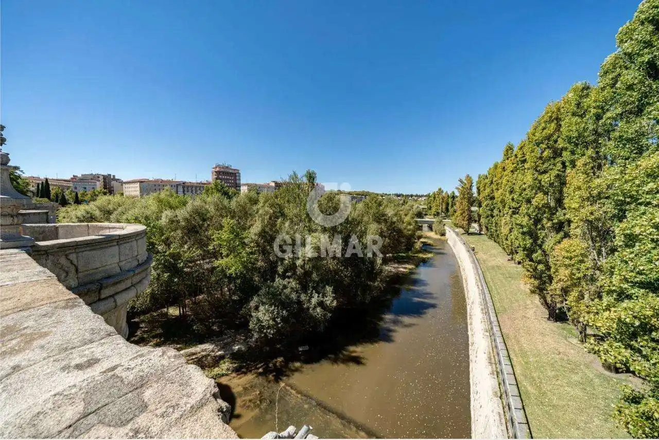 Exterior view of Office for sale in Madrid  with Heating