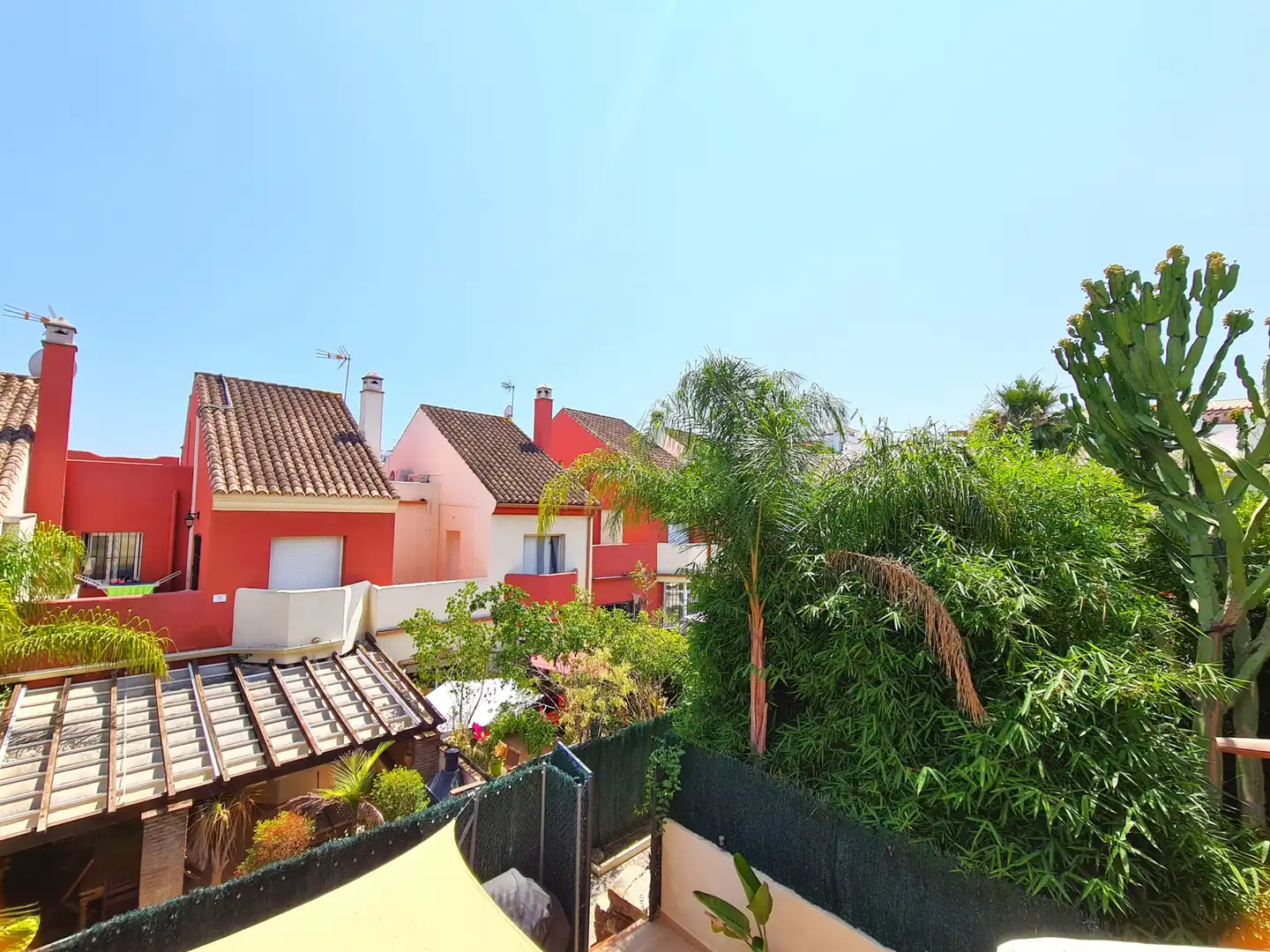 Exterior view of Detached homes for sale in Estepona  with Air Conditioner, Private garden and Terrace