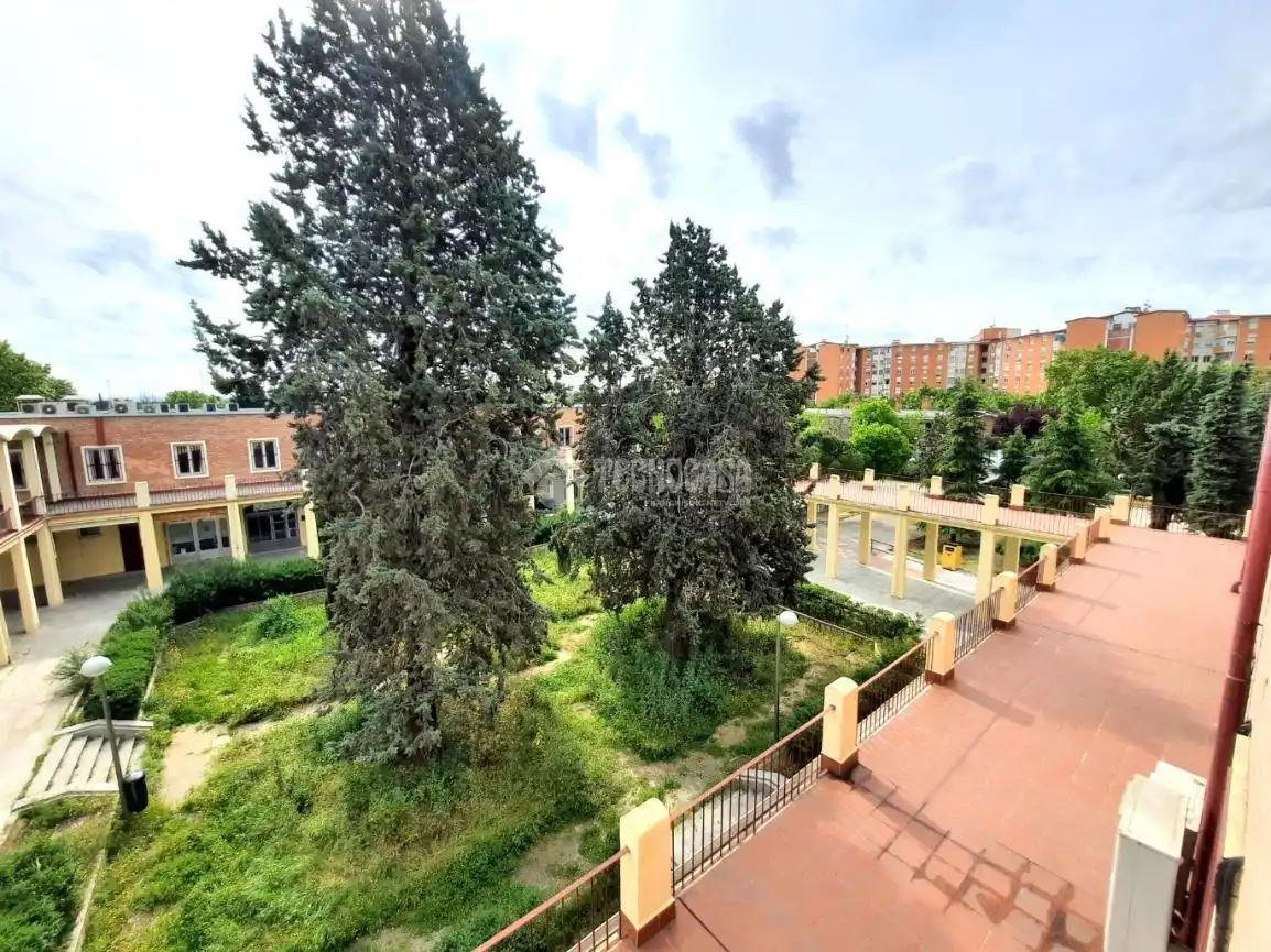 Terrasse von Geschaftsraum zur Miete in Madrid mit Klimaanlage