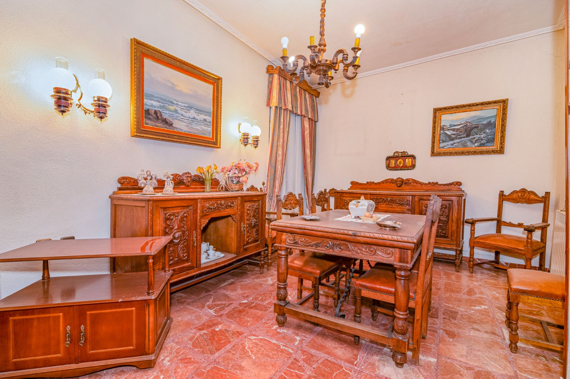 Menjador de Casa o xalet en venda en Úbeda amb Balcó