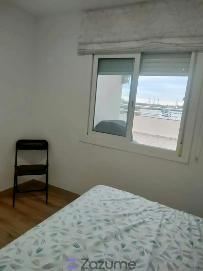 Bedroom of Attic for rent in Sant Boi de Llobregat  with Air Conditioner, Heating and Parquet flooring