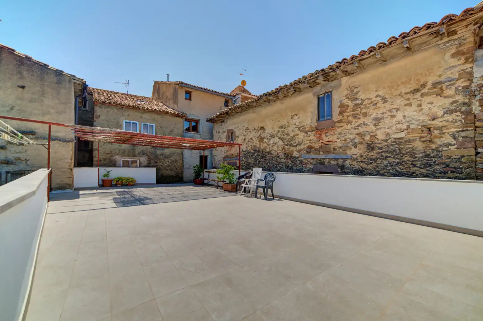 Terrace of Detached homes for sale in Liédena  with Heating, Terrace and Storage room