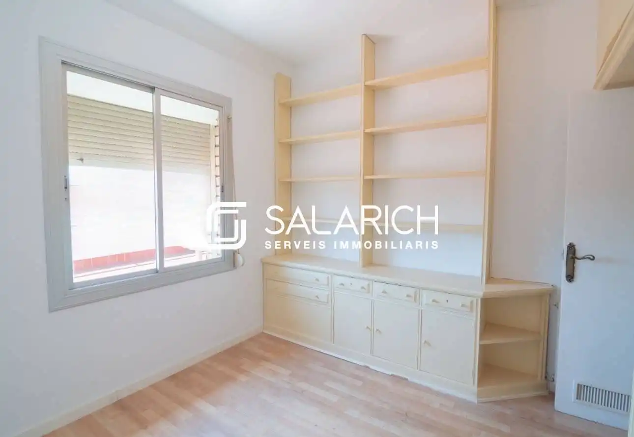 Piso en venta en Barcelona con Aire acondicionado, Calefacción y Terraza
