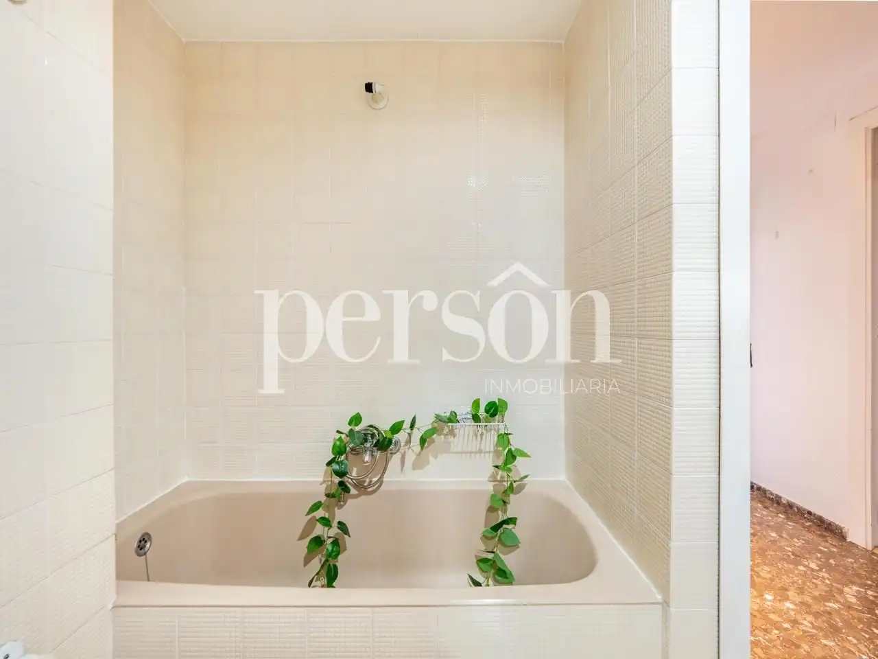 Baño de Piso de alquiler en Valencia con Aire acondicionado y Terraza