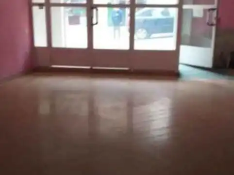 Commercial properties for rent in Turís  with Air Conditioner
