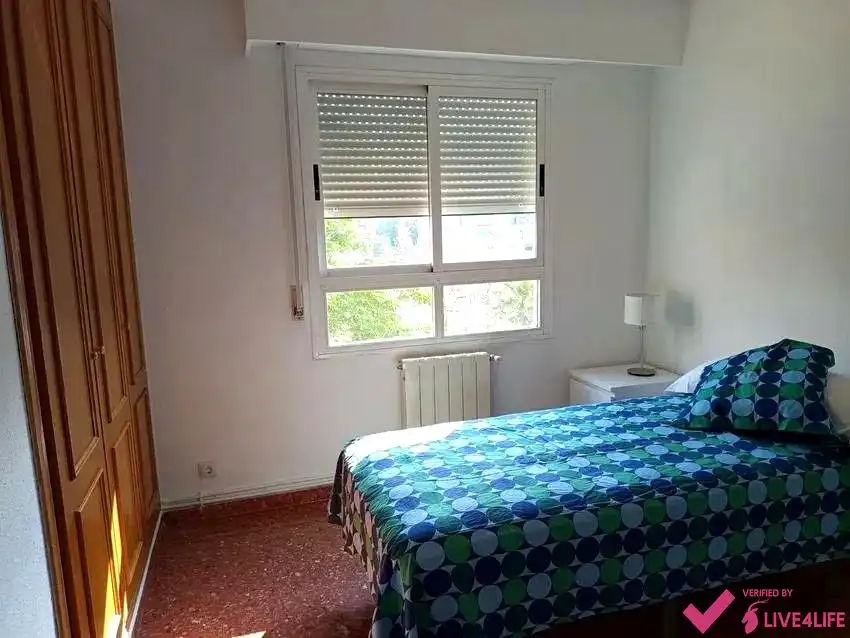 Bedroom of Flat for rent in Valencia  with Air Conditioner, Heating and Furnished