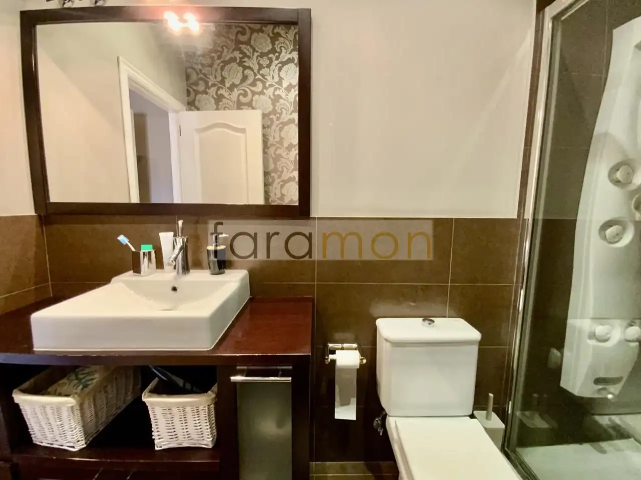 Bathroom of Houses for sale in Vigo   with Heating, Private garden and Terrace