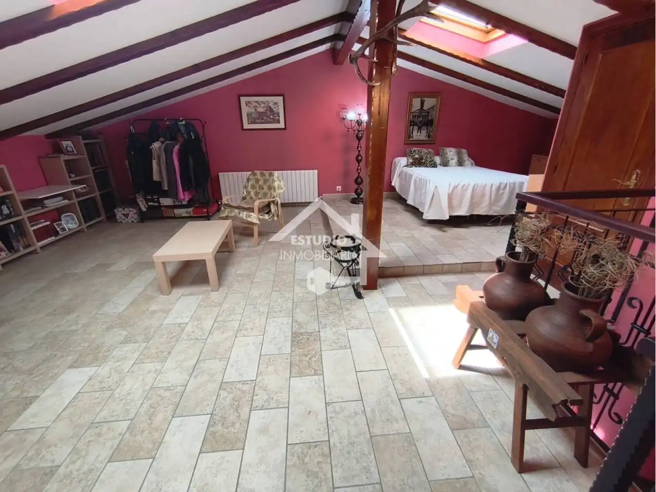 Houses for sale in Alesanco  with Heating, Private garden and Furnished