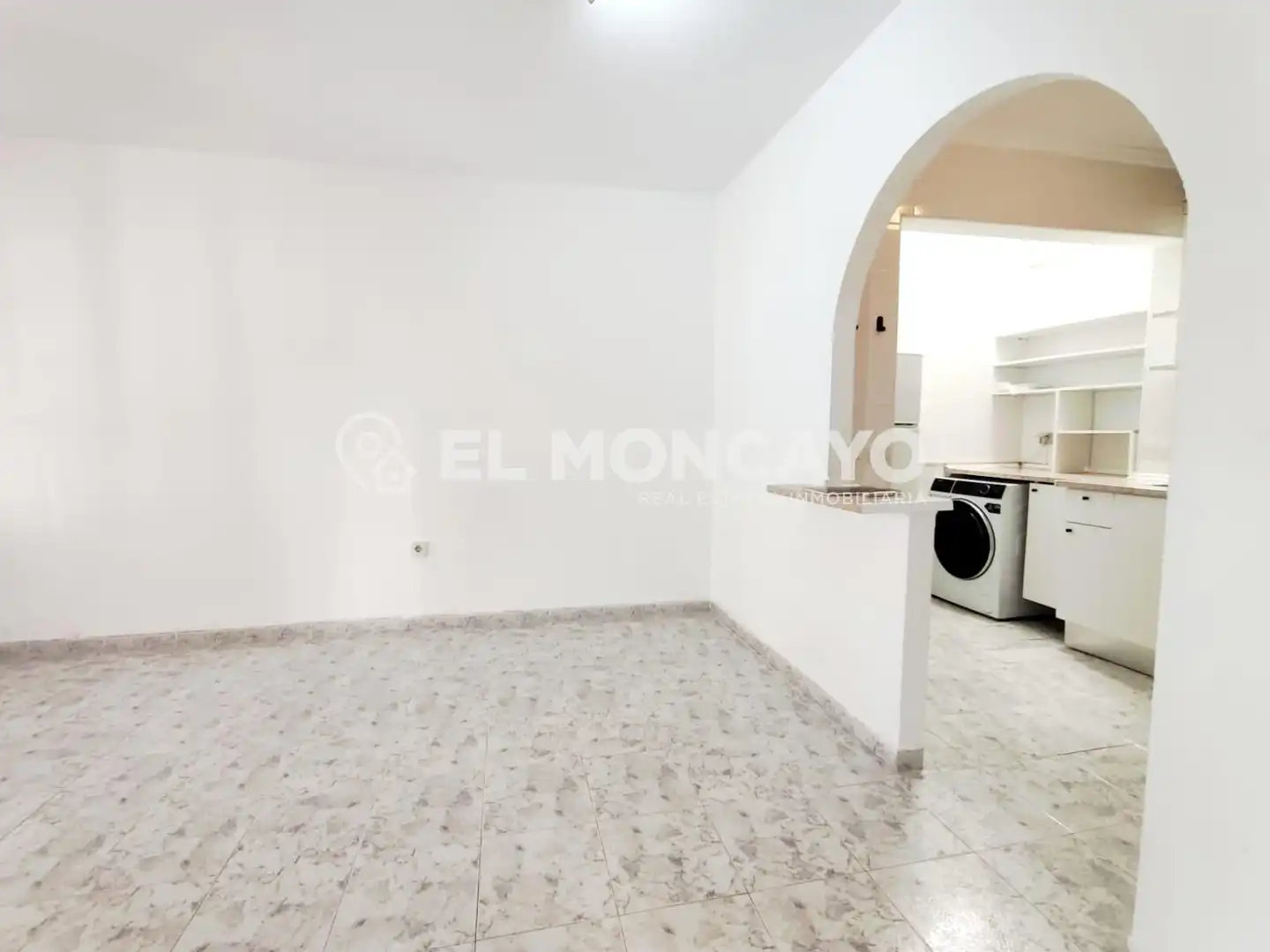 Cuina de Casa o xalet en venda en Orihuela amb Aire condicionat, Calefacció i Jardí privat