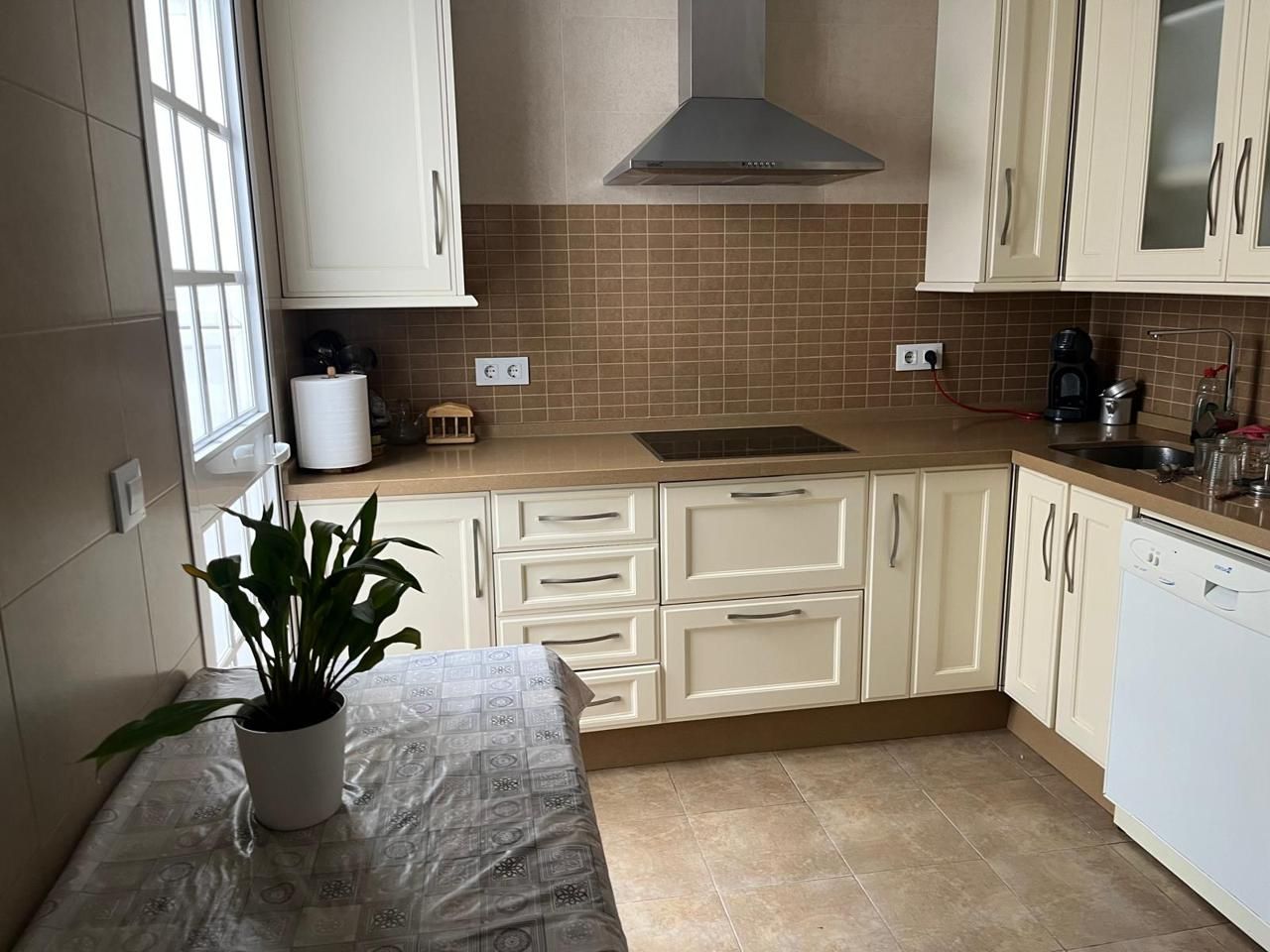 Kitchen of Duplex for sale in Sanlúcar de Barrameda  with Air Conditioner, Terrace and Furnished