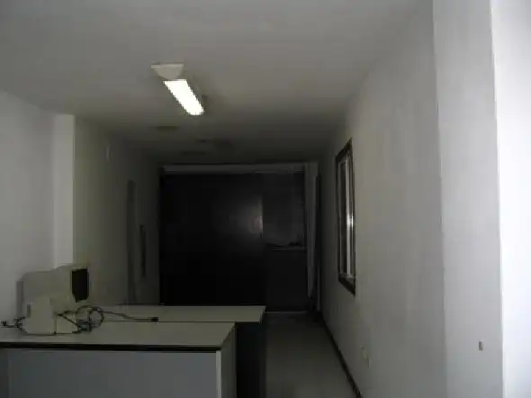 Oficina de lloguer en Vigo  amb Traster