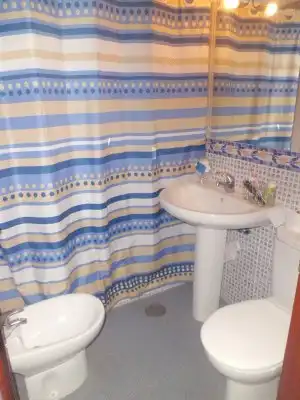 Badezimmer von Dachboden zur Miete in Periurbano Oeste - Sierra