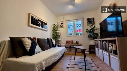 Photo 2 of Flat to rent in Almendrales, Madrid