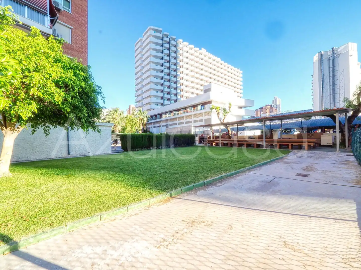 Parking of Flat for sale in Benidorm  with Air Conditioner and Community pool