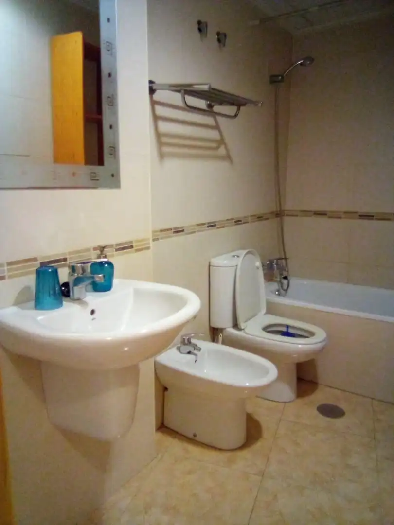 Baño de Planta baja de alquiler en La Unión con Amueblado