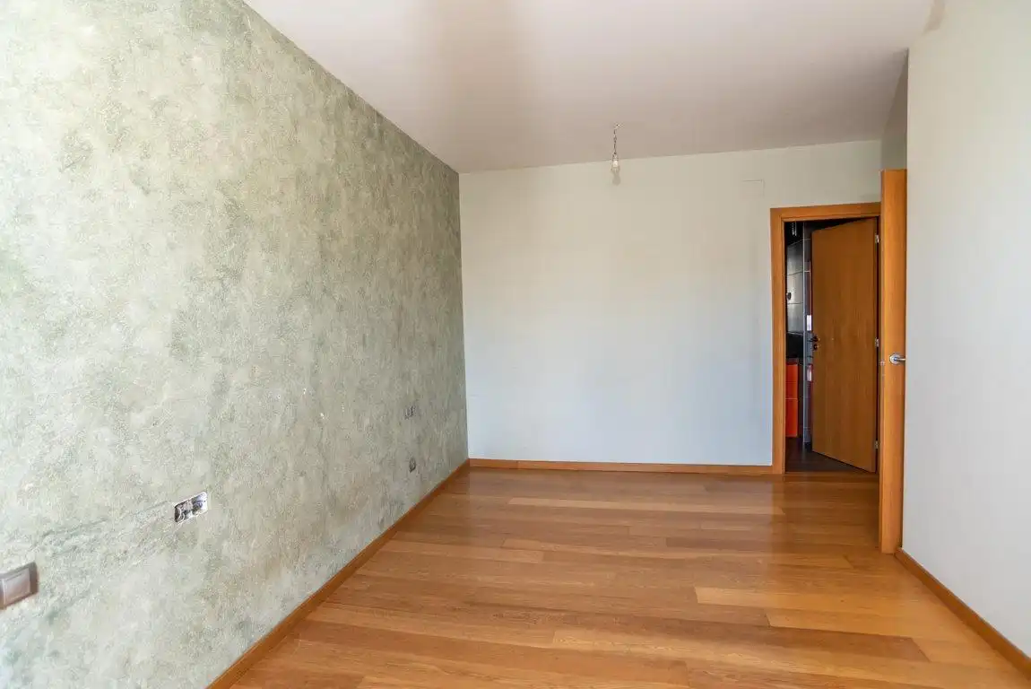 Schlafzimmer von Wohnung zum Verkauf in Badalona mit Heizung, Parkett und Terrasse